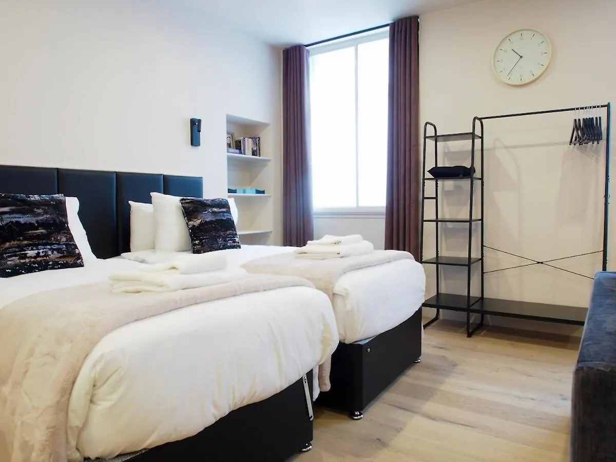 Stylish, Modern Studio On Easter Road - Flat 2, Elgin House إدنبرة شقة